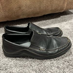 Mens Cole Haan black leather loafer. Size 10. Gently used. Non smoking.